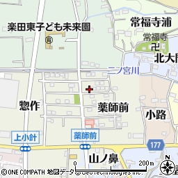 愛知県犬山市薬師前21-16周辺の地図