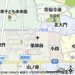 愛知県犬山市薬師前28-6周辺の地図