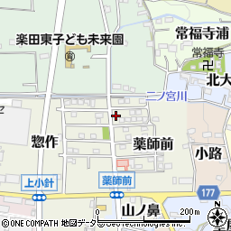 愛知県犬山市薬師前21-13周辺の地図
