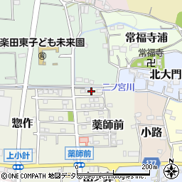 愛知県犬山市薬師前21-28周辺の地図