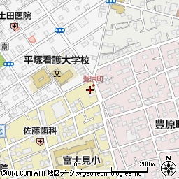 神奈川県平塚市中里7-21周辺の地図