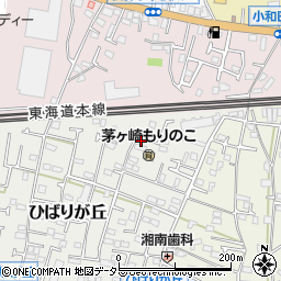 神奈川県茅ヶ崎市ひばりが丘4-40周辺の地図