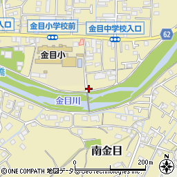 神奈川県平塚市南金目1101周辺の地図