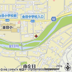 神奈川県平塚市南金目1105-3周辺の地図