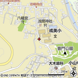 成美小学校入口周辺の地図