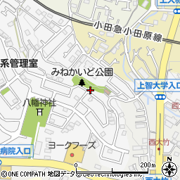 神奈川県秦野市尾尻410-72周辺の地図