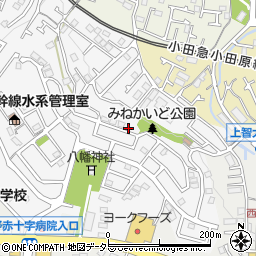神奈川県秦野市尾尻410-121周辺の地図