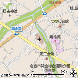 倉吉市高齢者生活福祉センター周辺の地図