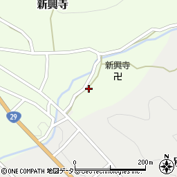 鳥取県八頭郡八頭町新興寺143周辺の地図