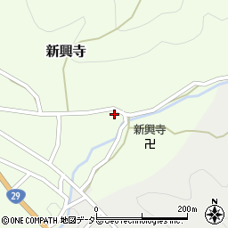 鳥取県八頭郡八頭町新興寺517周辺の地図