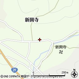 鳥取県八頭郡八頭町新興寺584周辺の地図