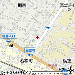 神奈川県秦野市堀西25周辺の地図