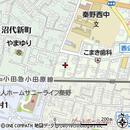 神奈川県秦野市柳町2丁目8周辺の地図