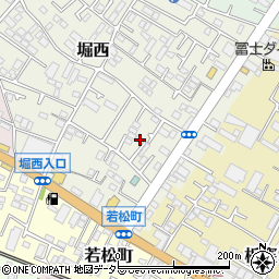 神奈川県秦野市堀西24周辺の地図