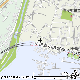 神奈川県秦野市堀西400-14周辺の地図