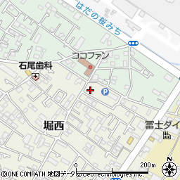 神奈川県秦野市堀西62-28周辺の地図