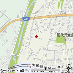 神奈川県秦野市堀西424周辺の地図