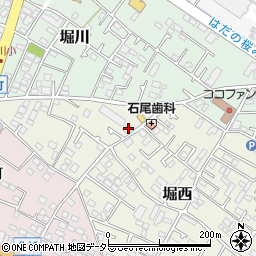 神奈川県秦野市堀西132周辺の地図