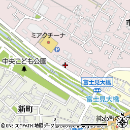 神奈川県秦野市曽屋687周辺の地図