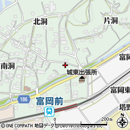 愛知県犬山市富岡片洞1025周辺の地図