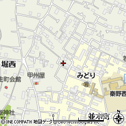 神奈川県秦野市堀西592周辺の地図