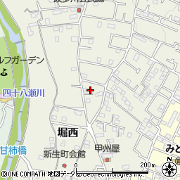 神奈川県秦野市堀西824周辺の地図