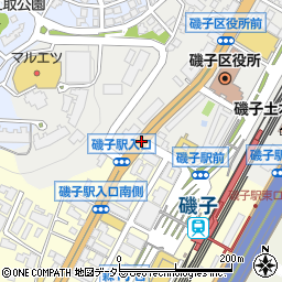 磯子駅入口周辺の地図