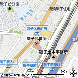 横浜市磯子公会堂周辺の地図
