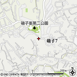 神奈川県横浜市磯子区磯子7丁目13-21周辺の地図