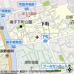 神奈川県横浜市磯子区下町3-4周辺の地図