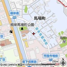 神奈川県横浜市磯子区馬場町2-19周辺の地図
