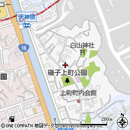 神奈川県横浜市磯子区上町8-30周辺の地図
