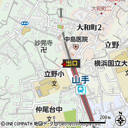 セブンイレブン横浜山手駅前店周辺の地図