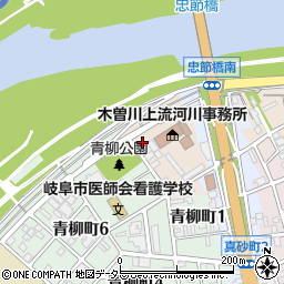 篠田商店株式会社周辺の地図