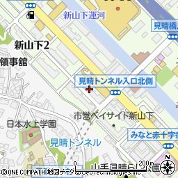 神奈川県横浜市中区新山下2丁目9周辺の地図