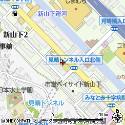 神奈川スバルカースポット新山下周辺の地図