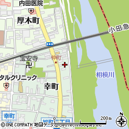 神奈川県厚木市幸町9-3周辺の地図