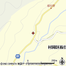 兵庫県美方郡香美町村岡区板仕野230周辺の地図