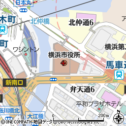 横浜市役所内郵便局周辺の地図