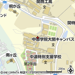 中部学院大学　関キャンパス周辺の地図