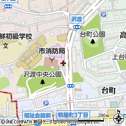 ファミリーマート横浜沢渡店周辺の地図