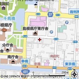 島根県松江市殿町125周辺の地図