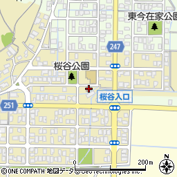 桜谷団地町内会館周辺の地図