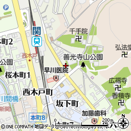 岡田クリーニング倉庫周辺の地図