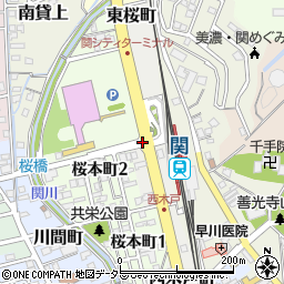 東桜町周辺の地図