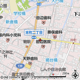 中村屋洋品店周辺の地図
