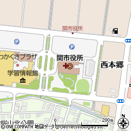 関市役所　固定資産評価審査委員会周辺の地図