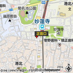 ファミリーマート妙蓮寺駅前店周辺の地図