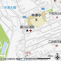 神奈川県愛甲郡愛川町中津558-5周辺の地図