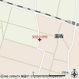 安田小学校周辺の地図